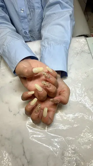 ネイル 💎Guarendo💎錦糸町店所属・✨アン ミユ✨のネイルデザイン