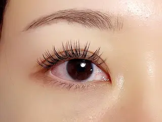 マツエク・マツパ YELLIO所属・YELLIO (エーリオ)のマツエク・マツパデザイン