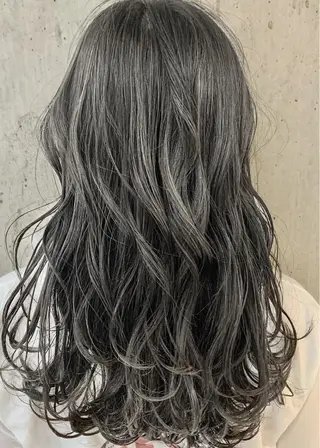 セミロング hoNua. 栄/透明感カラーのヘアスタイル