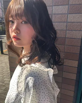 ミディアム アートディレクター ワダヒサノリのヘアスタイル