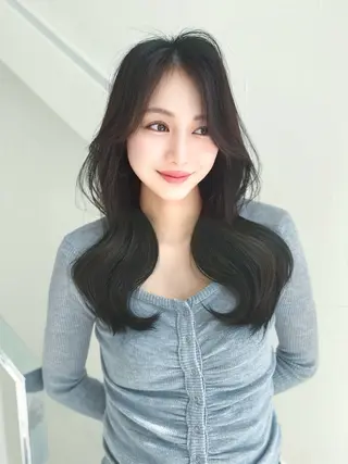 ロング カラー MIKU /ボブ/外ハネボブのヘアスタイル