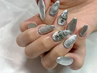 ネイル ~Sol&Luna~ Momonaのネイルデザイン