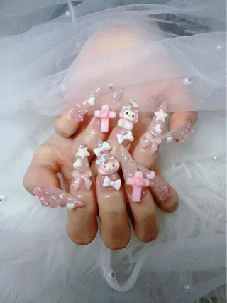 ネイル T.Lee Nail Lilyのネイルデザイン