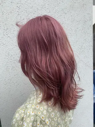 セミロング カラー 安達 俊亮のヘアスタイル