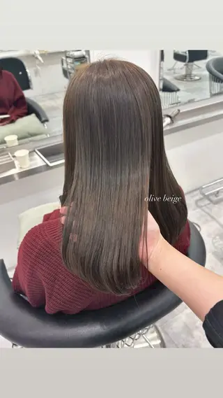 ロング ParveMix 宮﨑 梨里のヘアスタイル