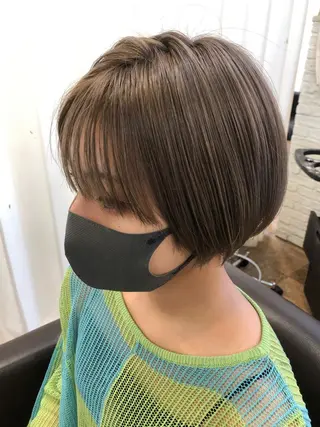 カラー ヤナギウチ エリカのヘアスタイル