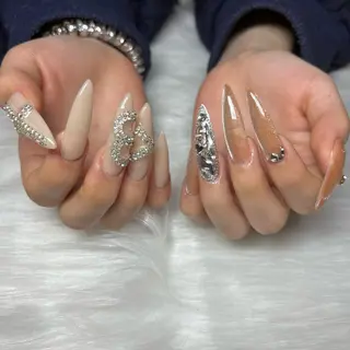 ネイル 𝑗𝑢𝑛𝑛𝑎 𝑛𝑎𝑖𝑙のネイルデザイン