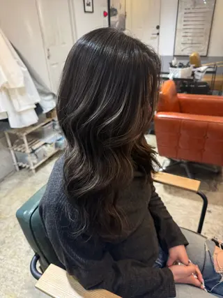 ロング カラー hair works HELM所属・kato himariのヘアスタイル