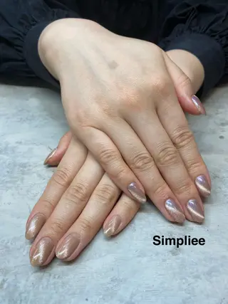 ネイル シンプリーワン 渋谷店🪄MOENAのネイルデザイン