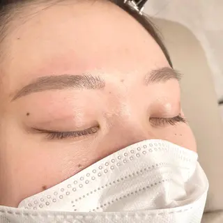 アイブロウ Paulele. 副店長Mizukiのマツエク・マツパデザイン