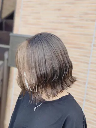 ショート メンズスタイル バレイヤージュ　齋藤のヘアスタイル