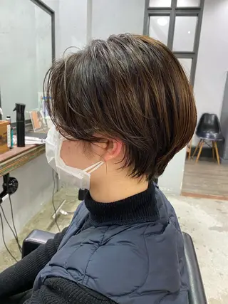 ショート カラー ヘアアレンジ マツエク・マツパ 東 寛道のヘアスタイル