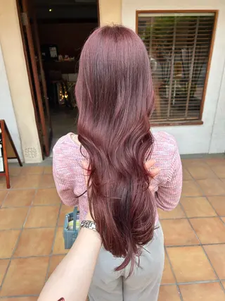 ロング カラー putri 川邉 優花のヘアスタイル