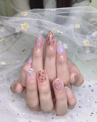 ネイル 🦋ネイルサロン ブラン🌈ゆりのネイルデザイン