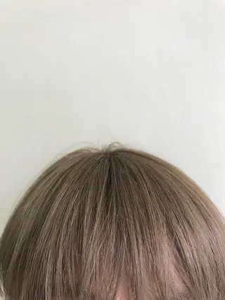 カラー 貫洞 大介のヘアスタイル