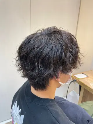 ミディアム パーマ メンズ 本厚木｜縮毛矯正/ 髪質改善/専門サロンのヘアスタイル