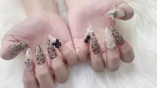 ネイル Rei _Nail 新宿のネイルデザイン