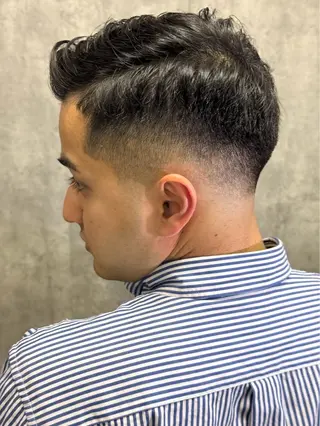 ショート メンズ 對馬 虎太郎のヘアスタイル