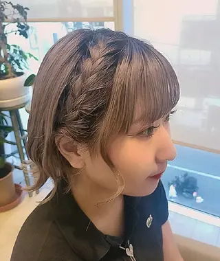 カラー ヘアアレンジ SiLO 🎀 𝕂𝕒𝕟𝕟𝕒のヘアスタイル