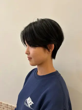 ショート 久保 璃々花のヘアスタイル