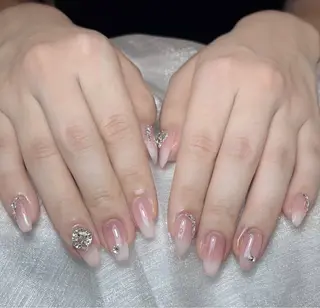 ネイル Lyna 池袋のネイルデザイン