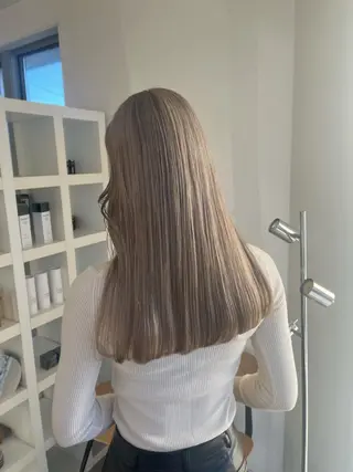 ロング カラー 長山 茉白のヘアスタイル