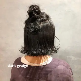 ミディアム カラー ツキノキ ミナのヘアスタイル