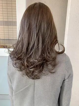 セミロング カラー 古田 昂也のヘアスタイル