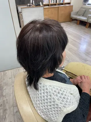 ミディアム 小久保 涼子のヘアスタイル
