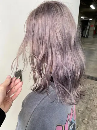 セミロング 顔まわり／髪質改 善／白髪ぼかし／中山のヘアスタイル