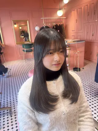 ロング 田中 美月 / ハイトーンカラーのヘアスタイル