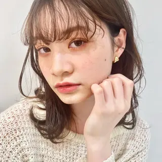 セミロング カラー パーマ ヒラノホナミ 🫧透ける艶髪🫧のヘアスタイル