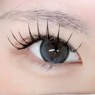 マツエク・マツパ WHITE EYE YUINAのマツエク・マツパデザイン