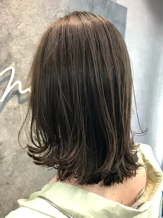 ミディアム Noyヨシモト ヒロトのヘアスタイル