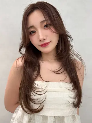 ロング カラー 初瀬 里桜のヘアスタイル