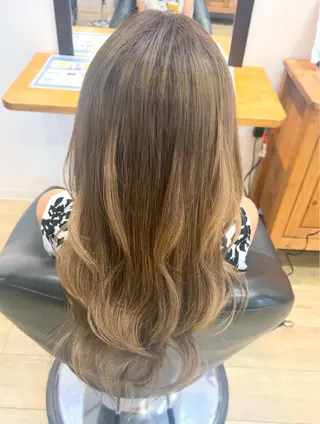 ロング misato 💜🖤　フラムのヘアスタイル