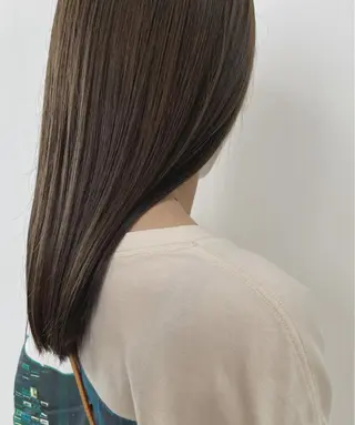 ミディアム カラー 山下 千明のヘアスタイル
