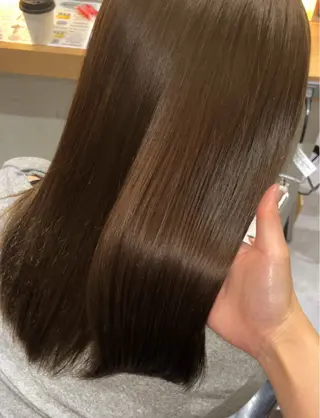 カラー ロングカット/ うる艶カラー/ユイのヘアスタイル