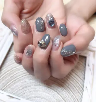 ネイル MoonNail ユリ🌸のネイルデザイン