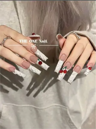 ネイル Theone栄店 赤松のネイルデザイン