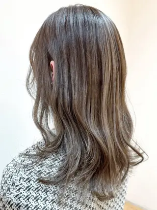 セミロング 髪質改善/ハイライト 小林秀樹のヘアスタイル