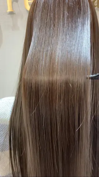 ロング カラー ヘアアレンジ キッズ 横浜関内髪質改善 re:Magoのヘアスタイル