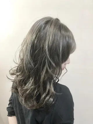 ミディアム カラー 店長 小池アキトのヘアスタイル