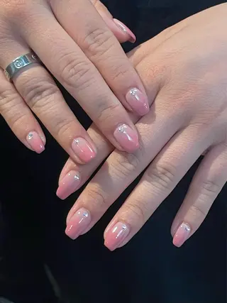 ネイル nagisa ✩︎⡱のネイルデザイン