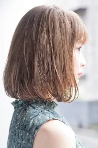 ショート カラー ヘアアレンジ ミニボブ/ブリーチ 🌈MISATOのヘアスタイル