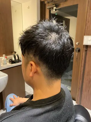 ショート パーマ 小野 大輔のヘアスタイル