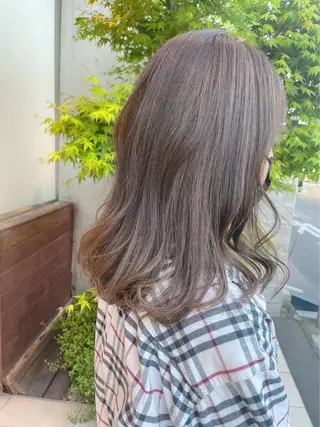 セミロング カラー 増渕 里奈のヘアスタイル
