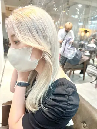 ミディアム カラー 🌈インナーカラー ‘ショウマ’🌈のヘアスタイル
