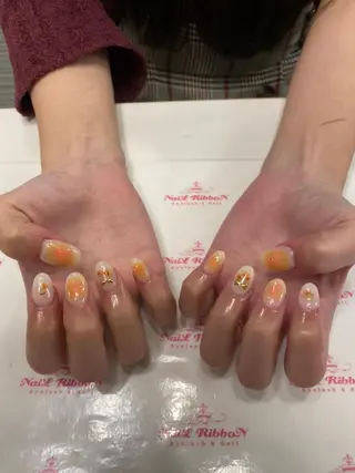 ネイル ネイルリボン 受付スタッフのネイルデザイン