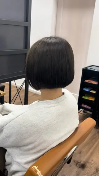 ショート カラー 東山 紗月のヘアスタイル
